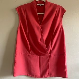 Sleeveless pink top